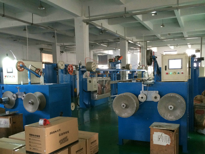 70型護套押出機 70型護套押出機